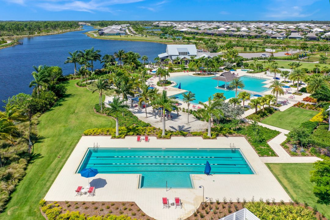 6460 Pembroke Wy, Naples, FL 34113