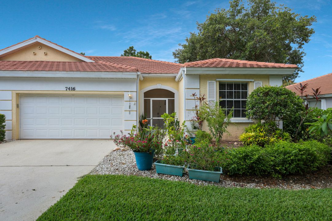 7416 Berkshire Pines Dr, Naples, FL 34104
