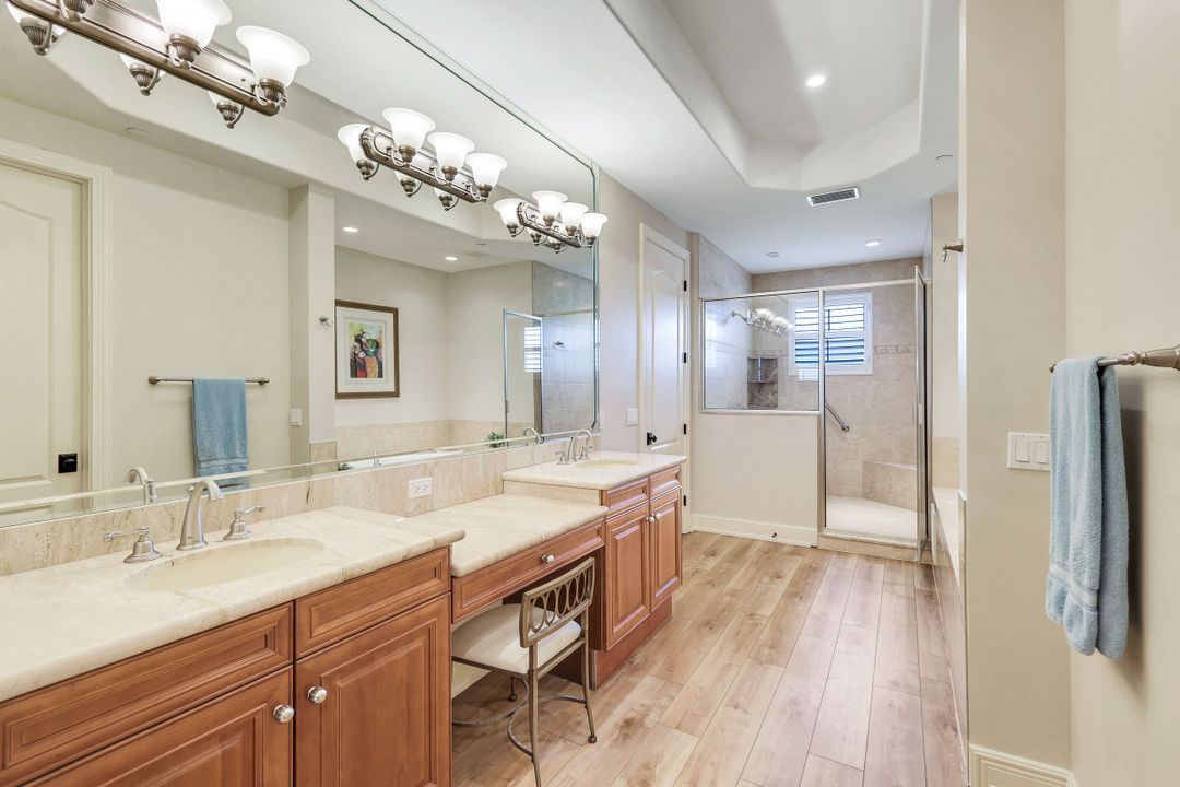 588 Avellino Isles Cir #20101, Naples, FL 34119