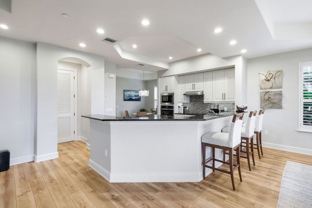 588 Avellino Isles Cir #20101, Naples, FL 34119