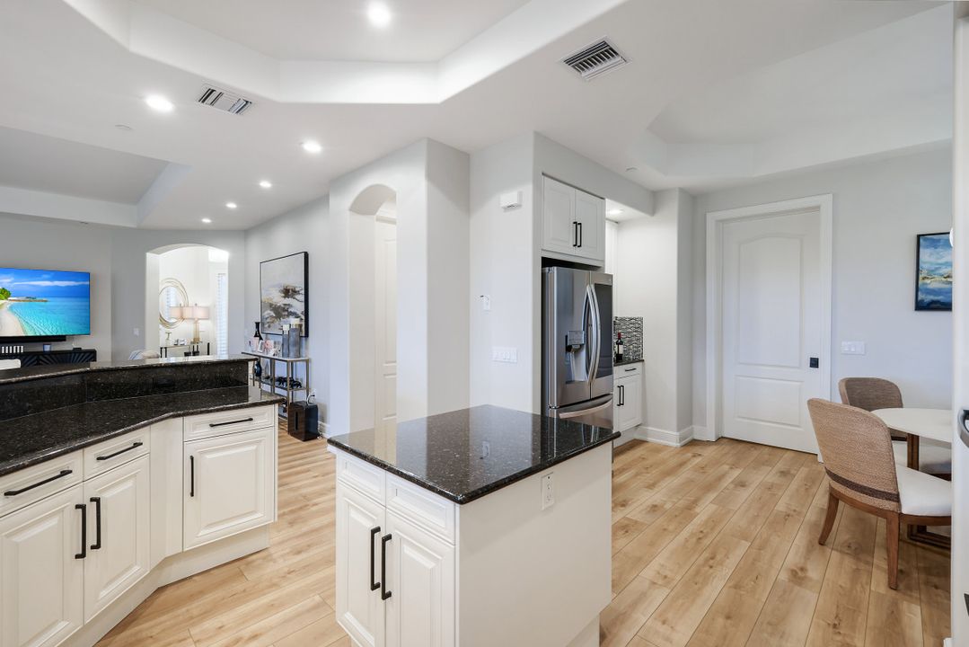 588 Avellino Isles Cir #20101, Naples, FL 34119