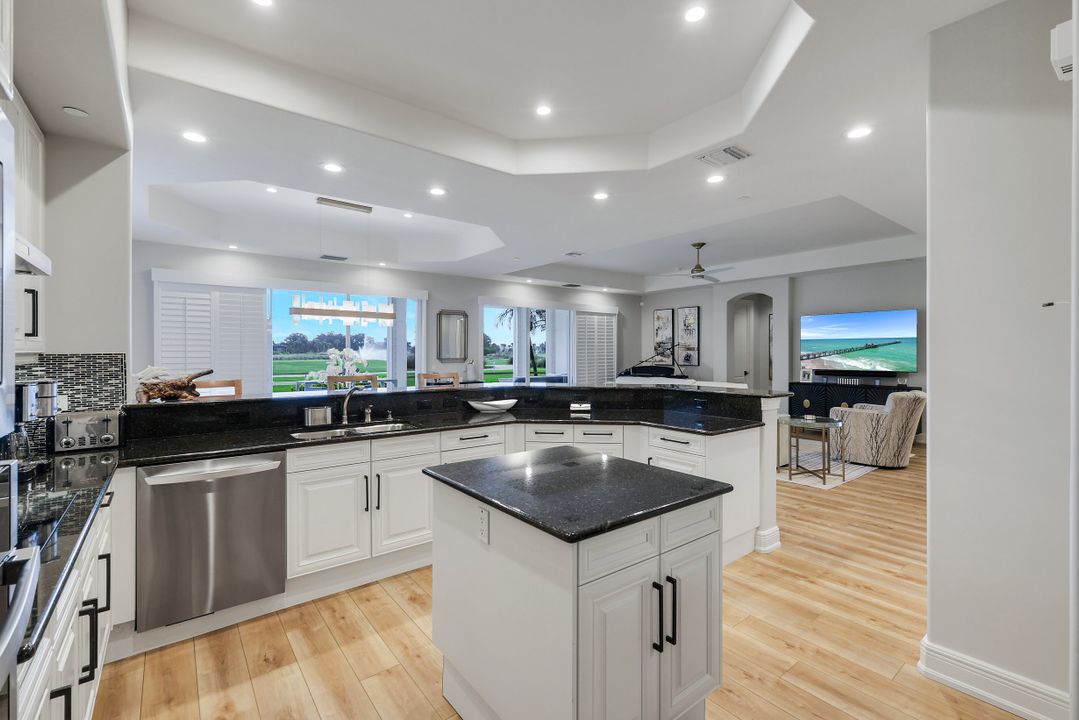 588 Avellino Isles Cir #20101, Naples, FL 34119