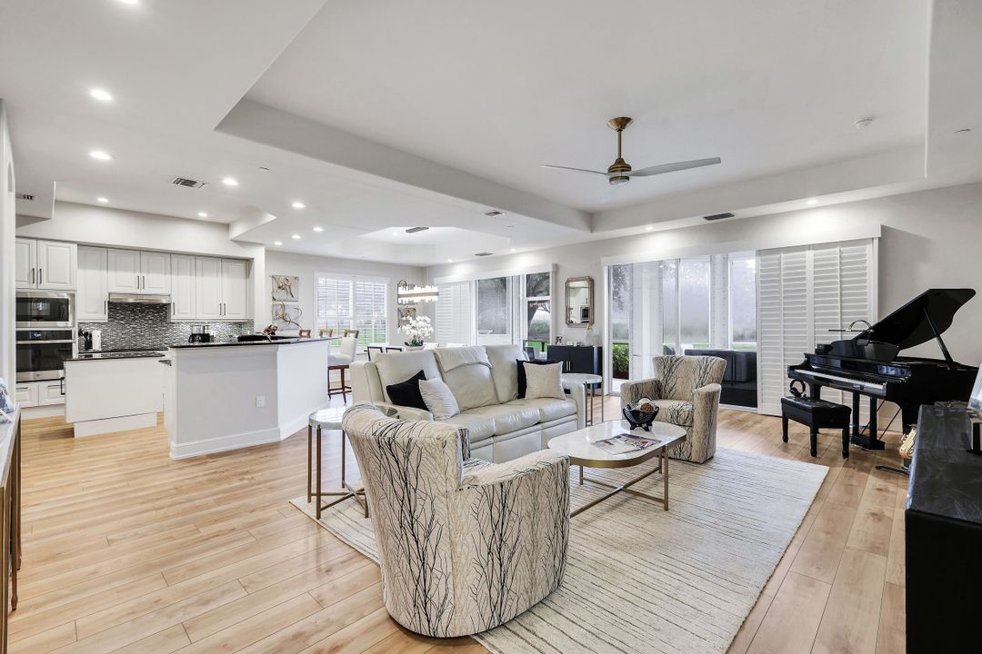 588 Avellino Isles Cir #20101, Naples, FL 34119