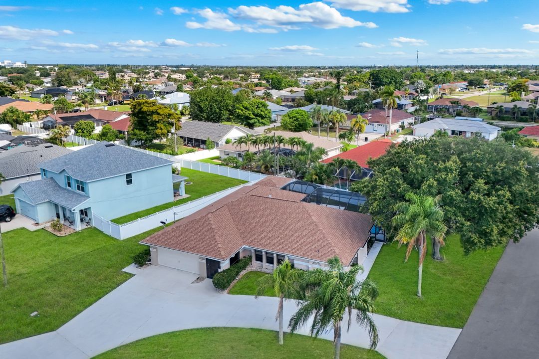 1002 SE 5th St, Cape Coral, FL 33990