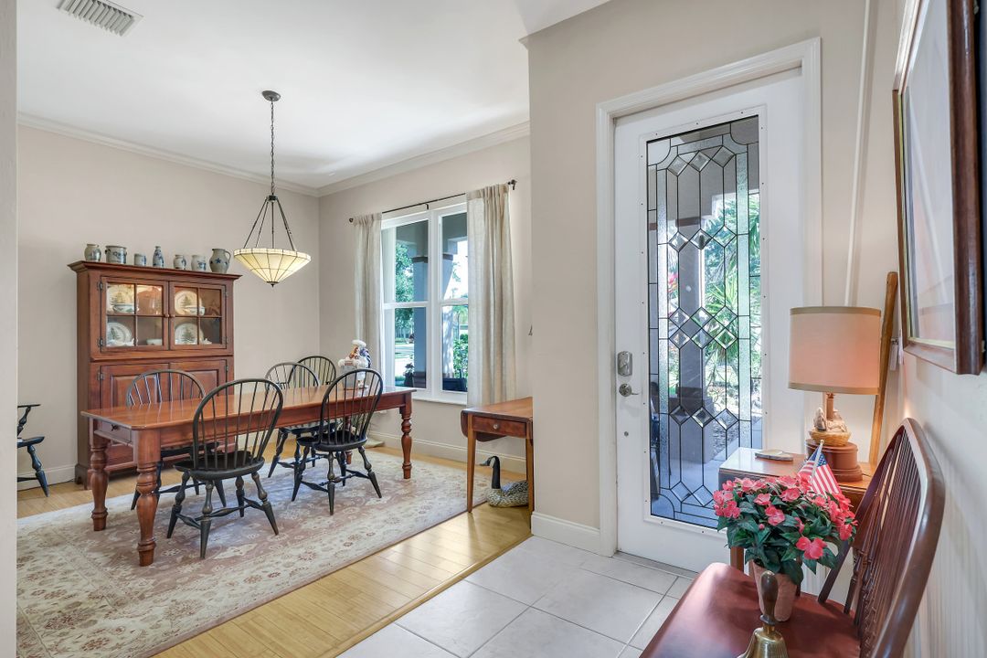 8241 Laurel Lakes Blvd, Naples, FL 34119