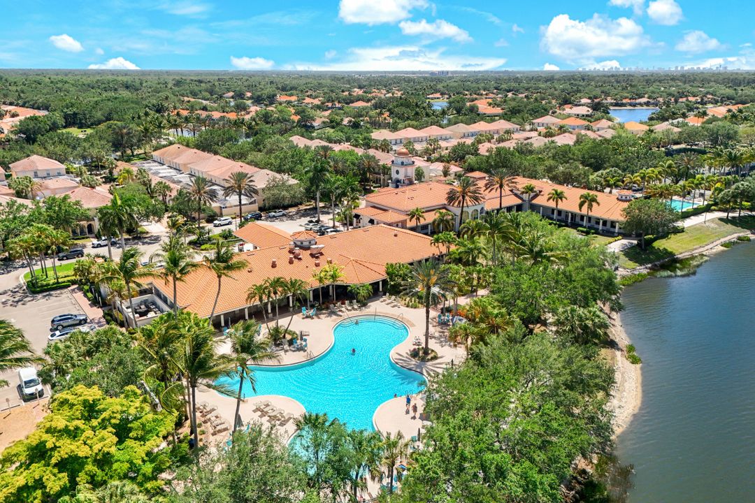 3964 Upolo Ln, Naples, FL 34119