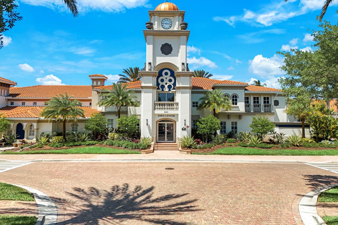3964 Upolo Ln, Naples, FL 34119