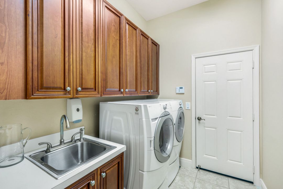 5661 Kensington Loop, Fort Myers, FL 33912