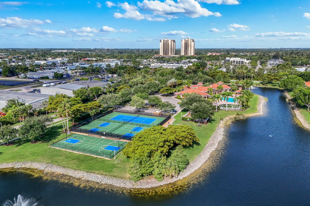 5661 Kensington Loop, Fort Myers, FL 33912