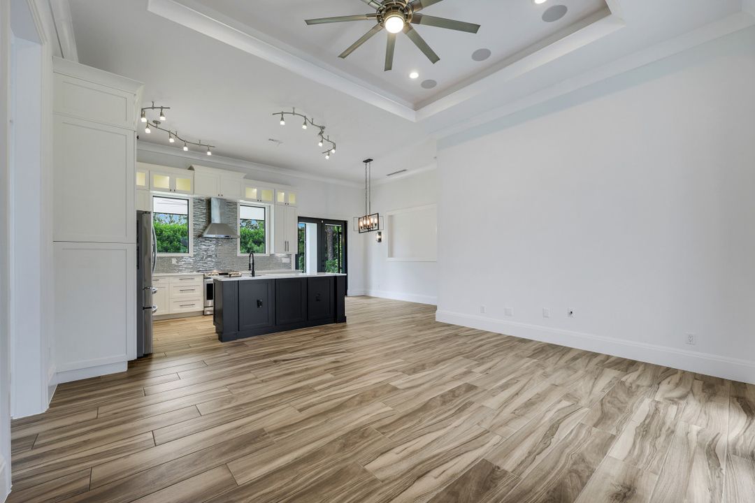 4860 12th St NE, Naples, FL 34120