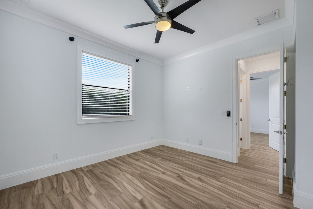 4860 12th St NE, Naples, FL 34120