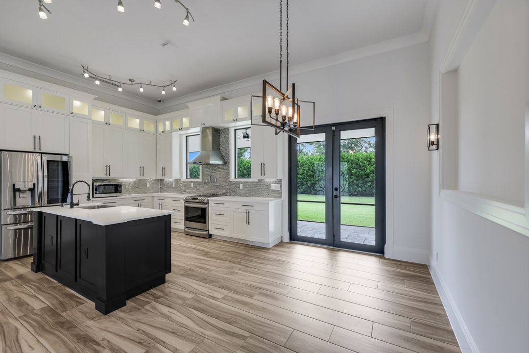 4860 12th St NE, Naples, FL 34120