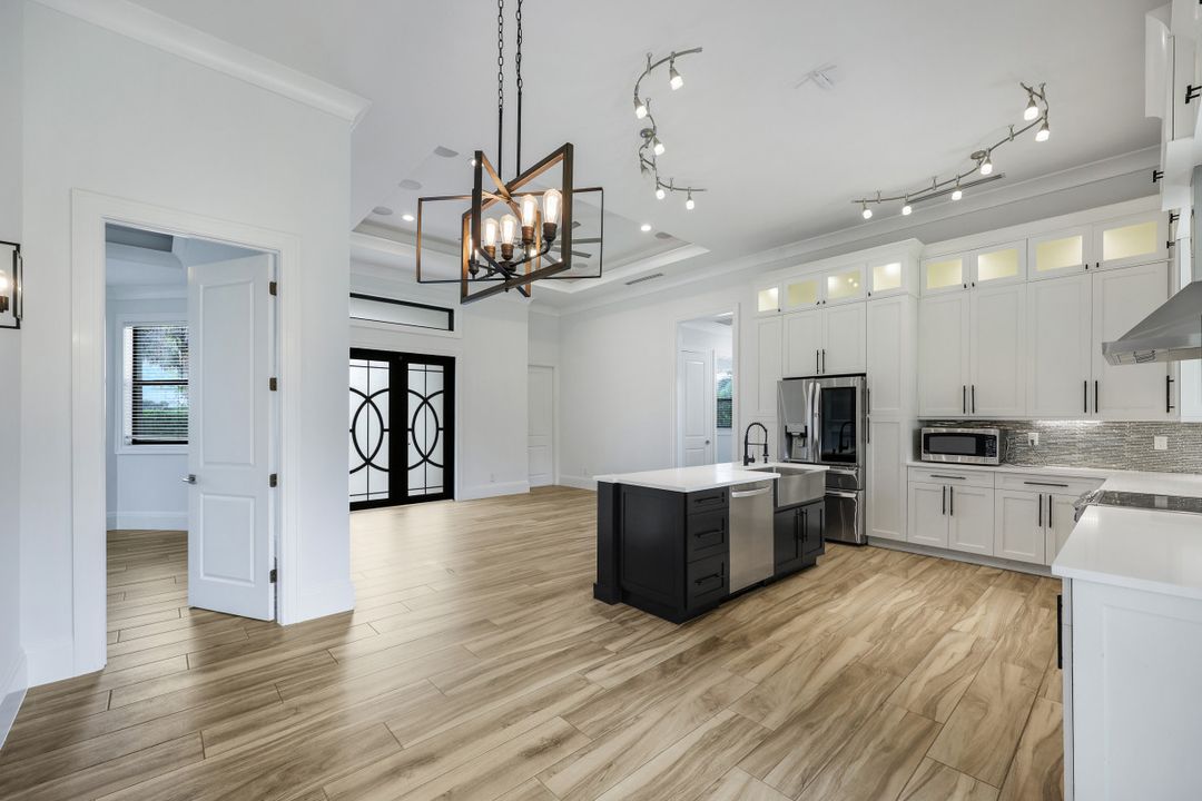 4860 12th St NE, Naples, FL 34120