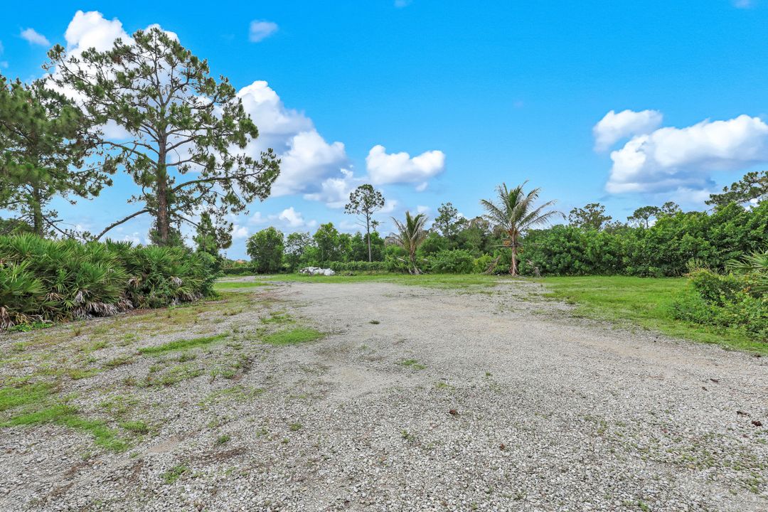 4860 12th St NE, Naples, FL 34120