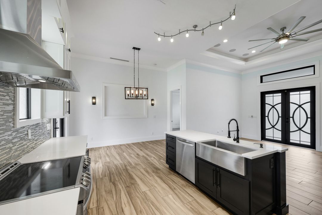 4860 12th St NE, Naples, FL 34120