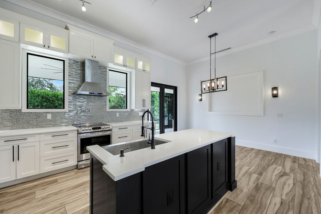 4860 12th St NE, Naples, FL 34120