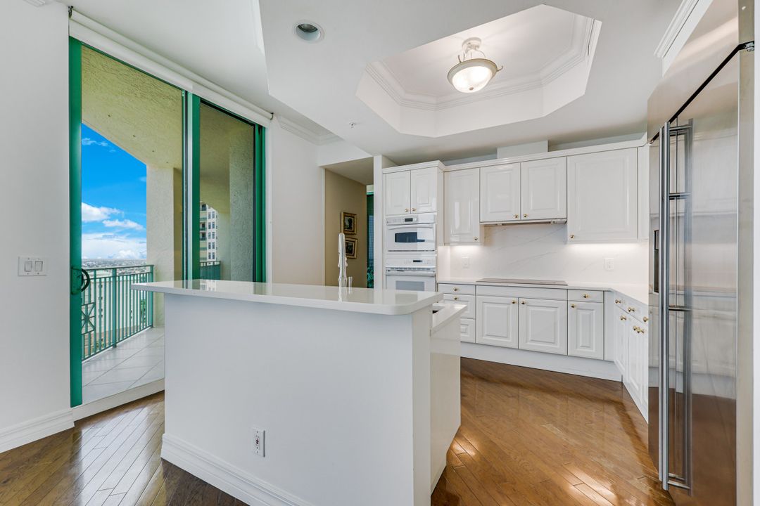 960 Cape Marco Dr #1702, Marco Island, FL 34145