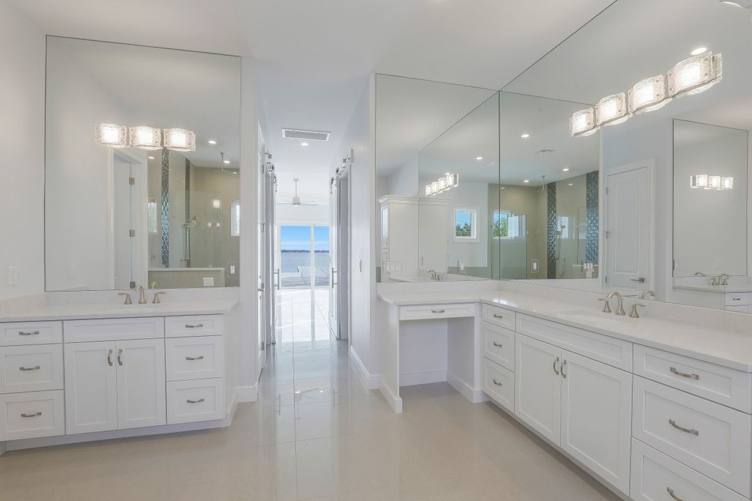 3627 SE 21st Pl, Cape Coral, FL 33904