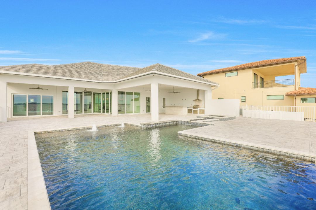 3627 SE 21st Pl, Cape Coral, FL 33904