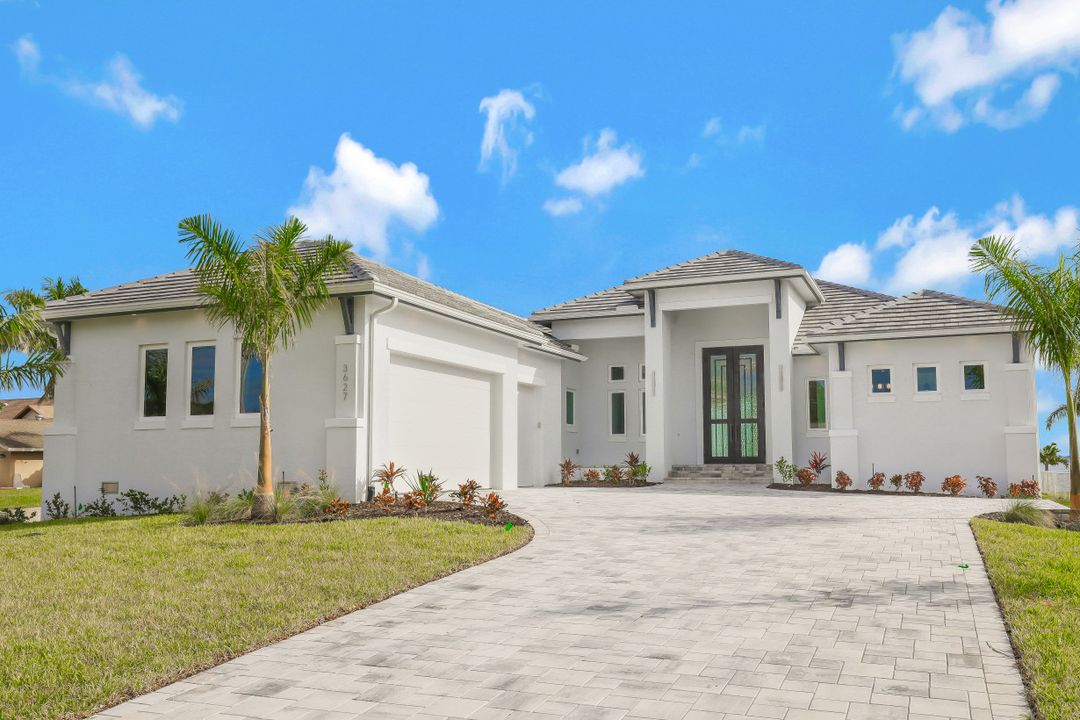 3627 SE 21st Pl, Cape Coral, FL 33904