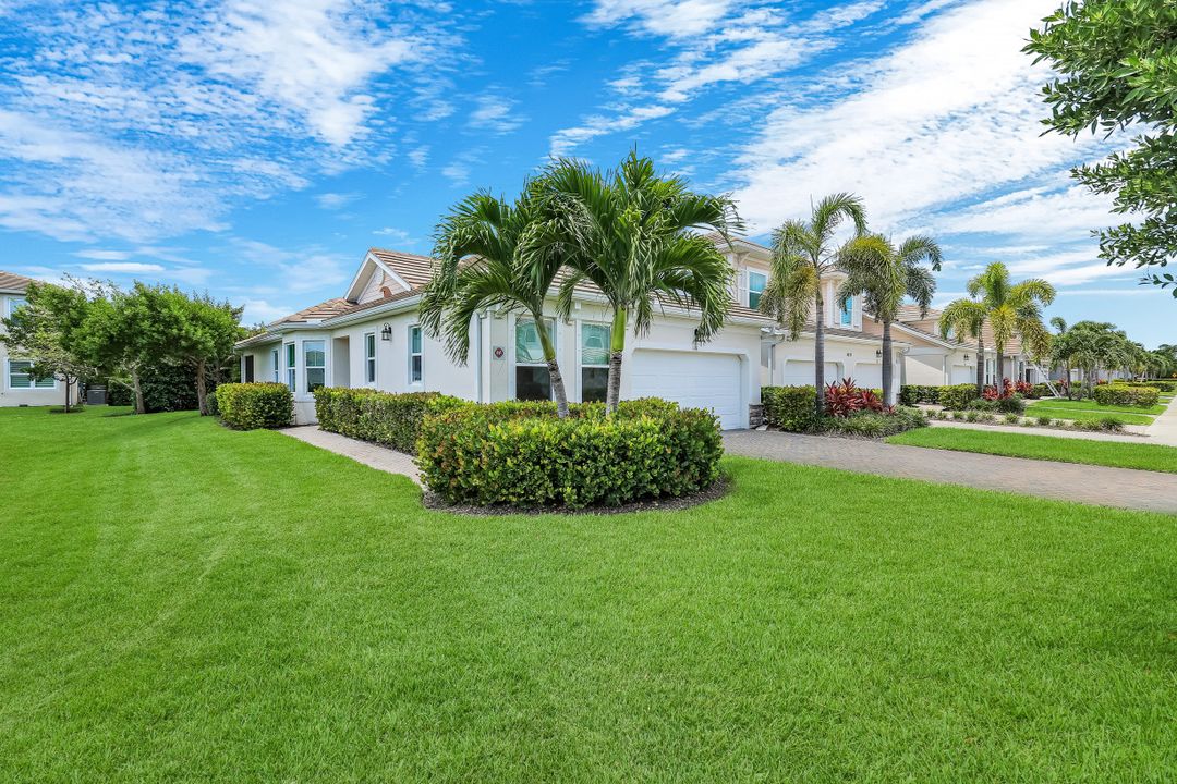 4619 Arboretum Cir #101, Naples, FL 34112