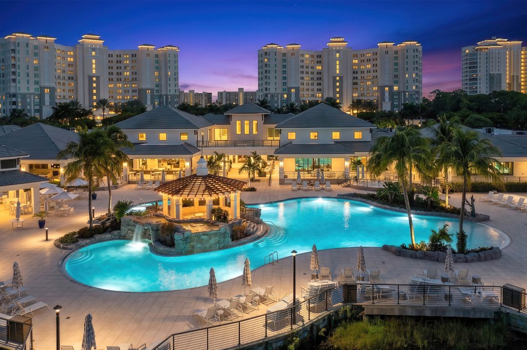 310 Dunes Blvd, Naples, FL 34110