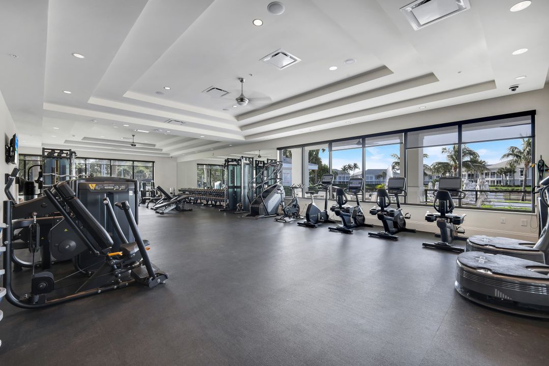 310 Dunes Blvd, Naples, FL 34110