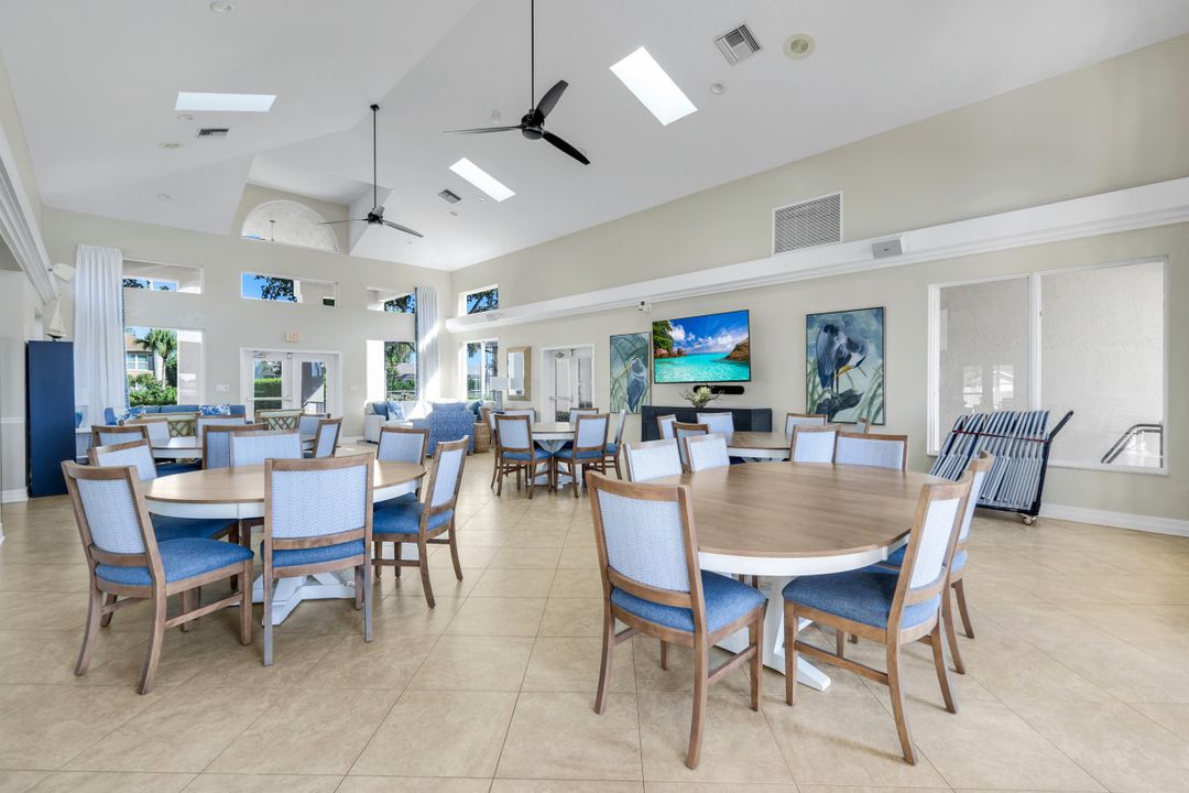 3420 W Crown Pointe Blvd #202, Naples, FL 34112