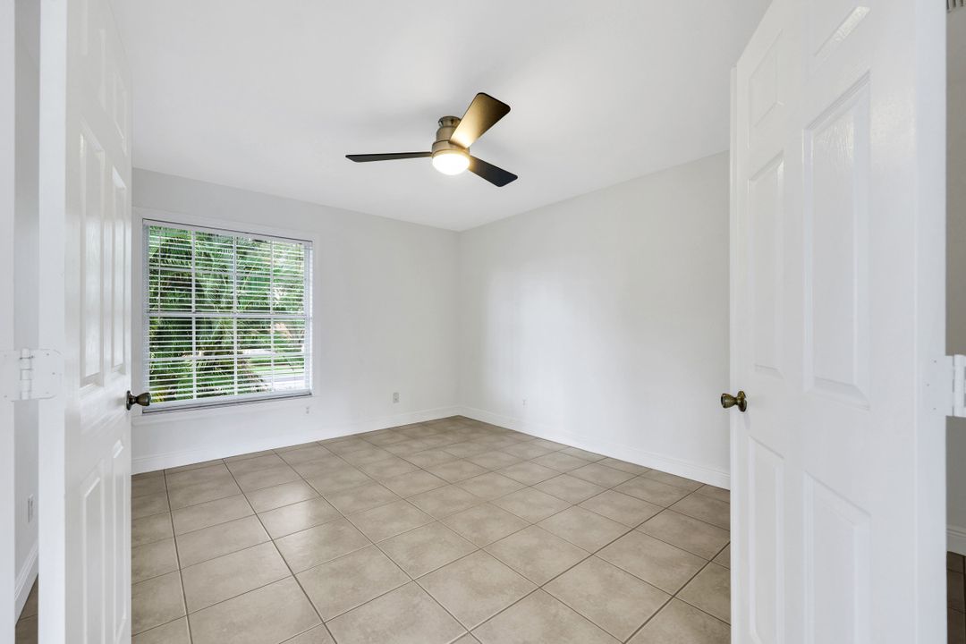 9624 Crescent Garden Dr #201, Naples, FL 34109