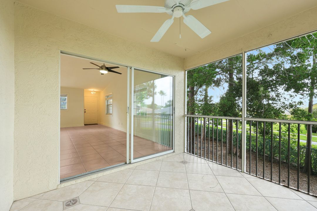 9624 Crescent Garden Dr #201, Naples, FL 34109