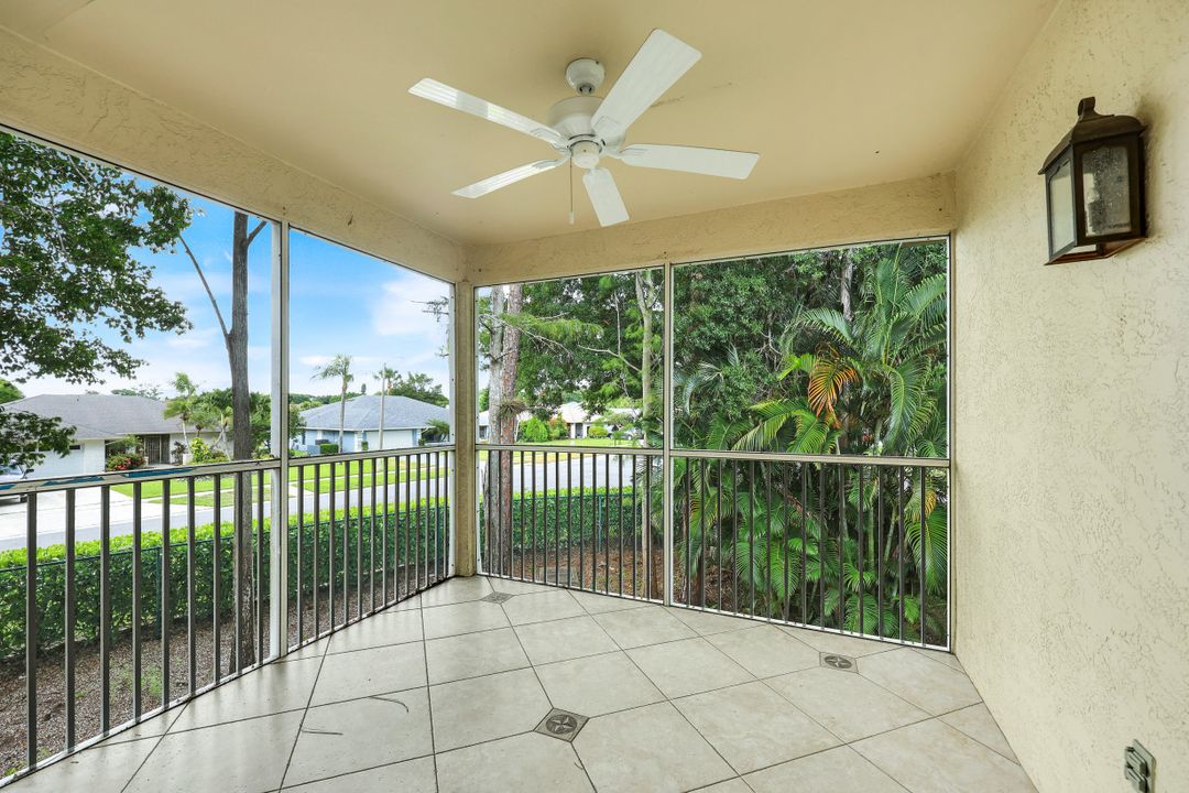 9624 Crescent Garden Dr #201, Naples, FL 34109