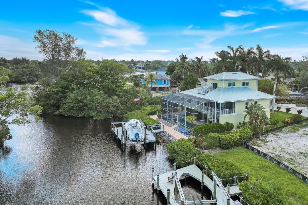 3858 Riviera Cir, Bonita Springs, FL 34134