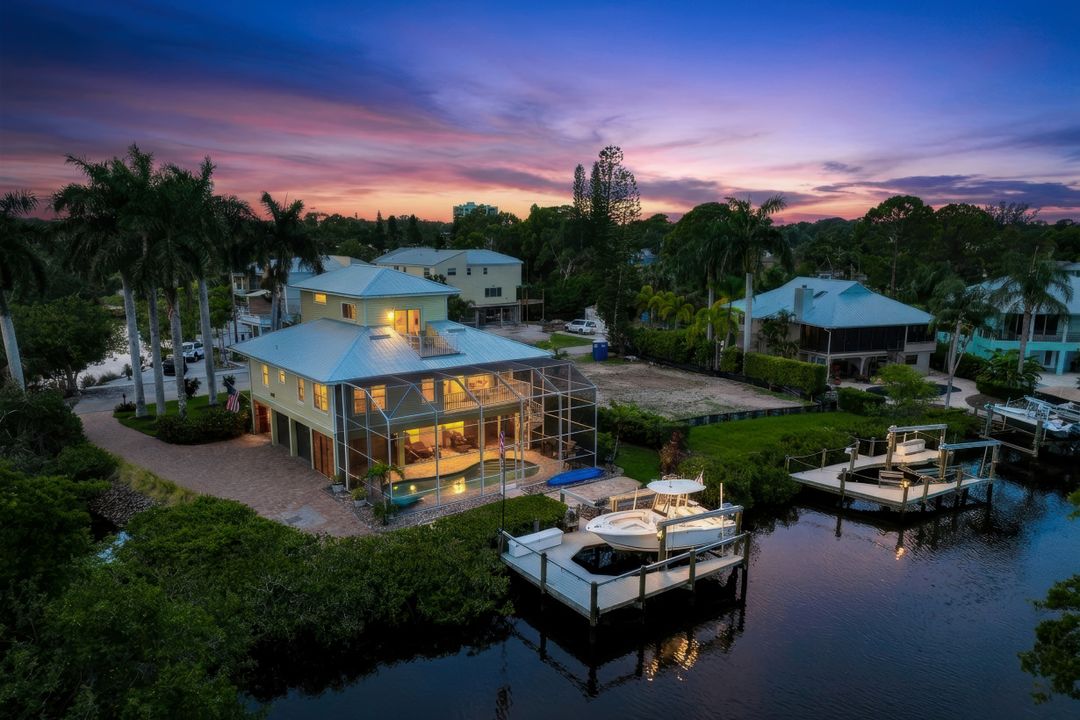 3858 Riviera Cir, Bonita Springs, FL 34134