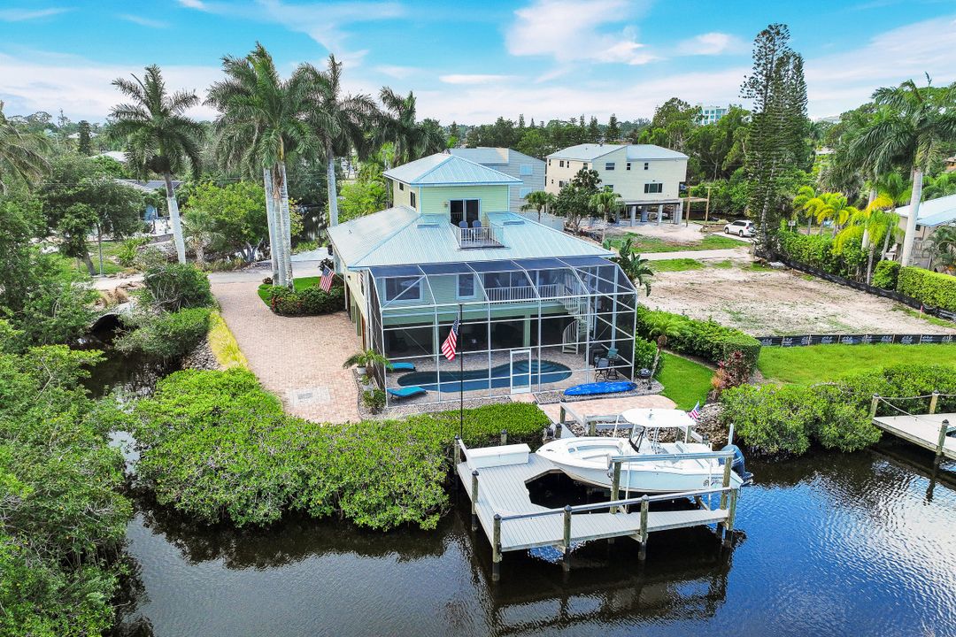 3858 Riviera Cir, Bonita Springs, FL 34134