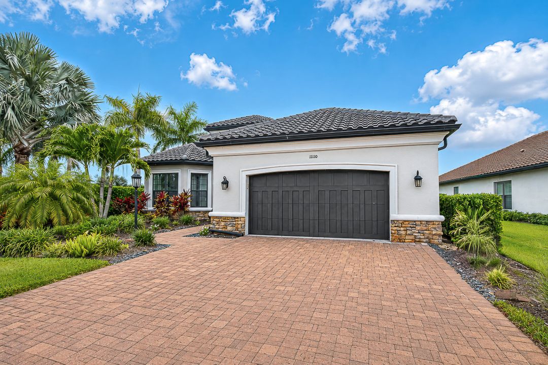 11110 Canal Grande Dr, Fort Myers, FL 33913