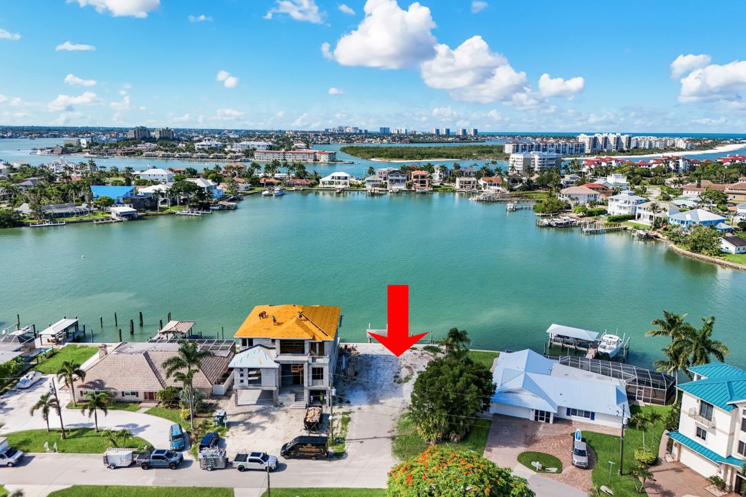 150 Tahiti Cir, Naples, FL 34113