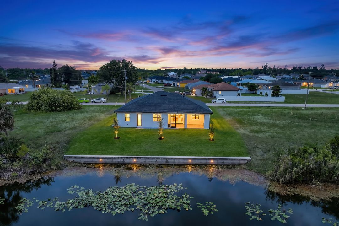 313 NE 5th St, Cape Coral, FL 33990