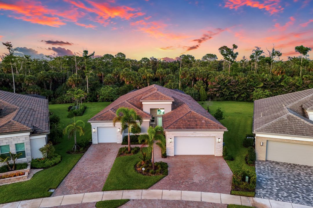 12063 Azalea Wy, Naples, FL 34120