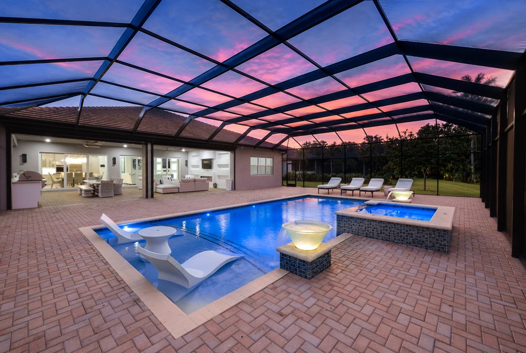 12063 Azalea Wy, Naples, FL 34120