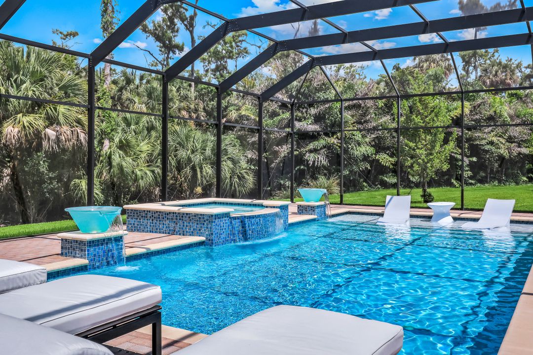 12063 Azalea Wy, Naples, FL 34120