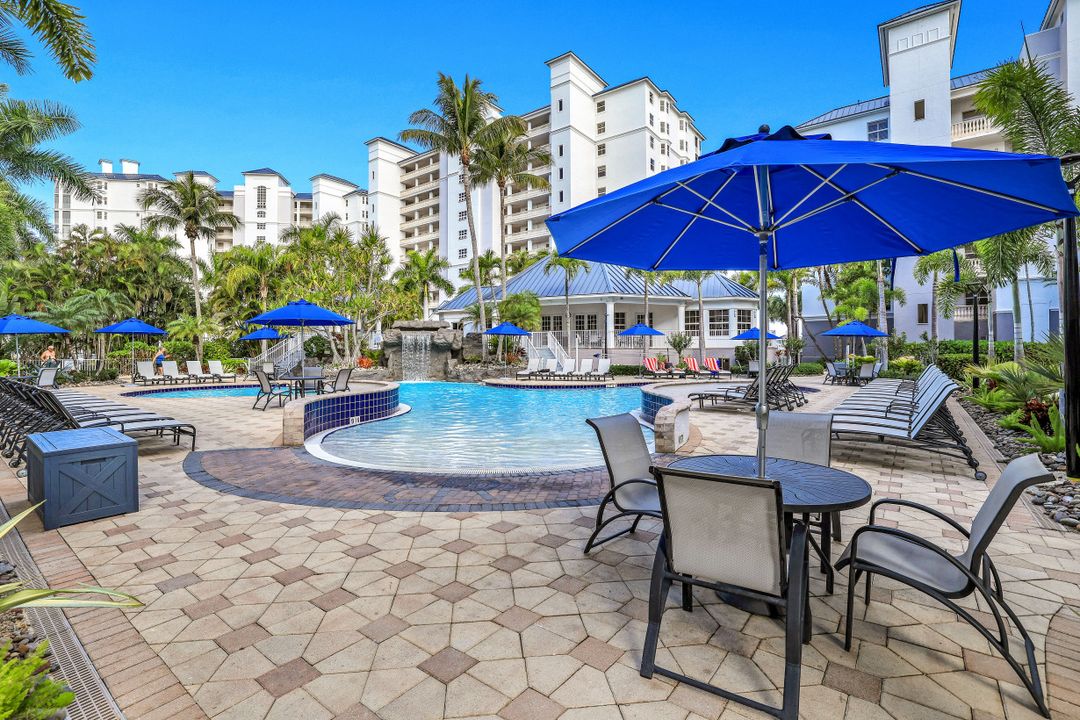 460 Launch Cir #202, Naples, FL 34108