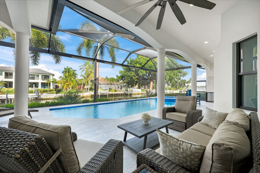 511 Alameda Ct, Marco Island, FL 34145