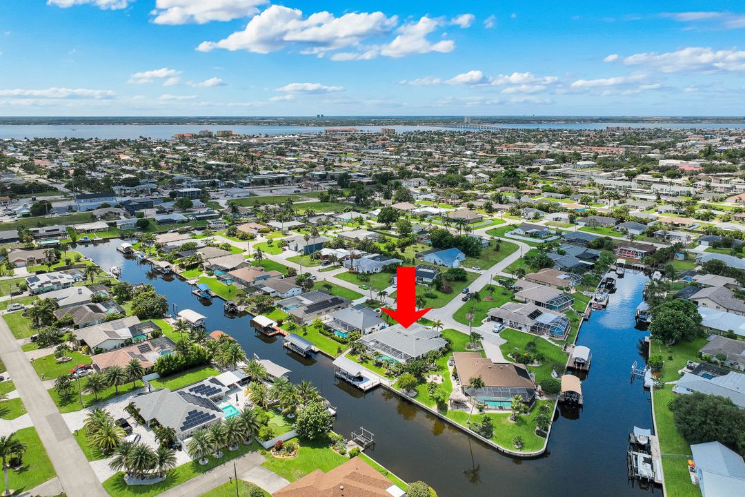 1319 SE 38th St, Cape Coral, FL 33904