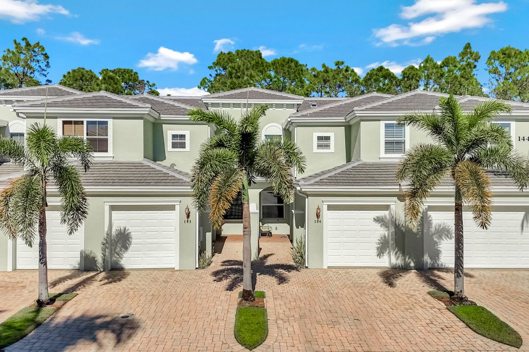 1430 Mariposa Cir, Naples, FL 34105