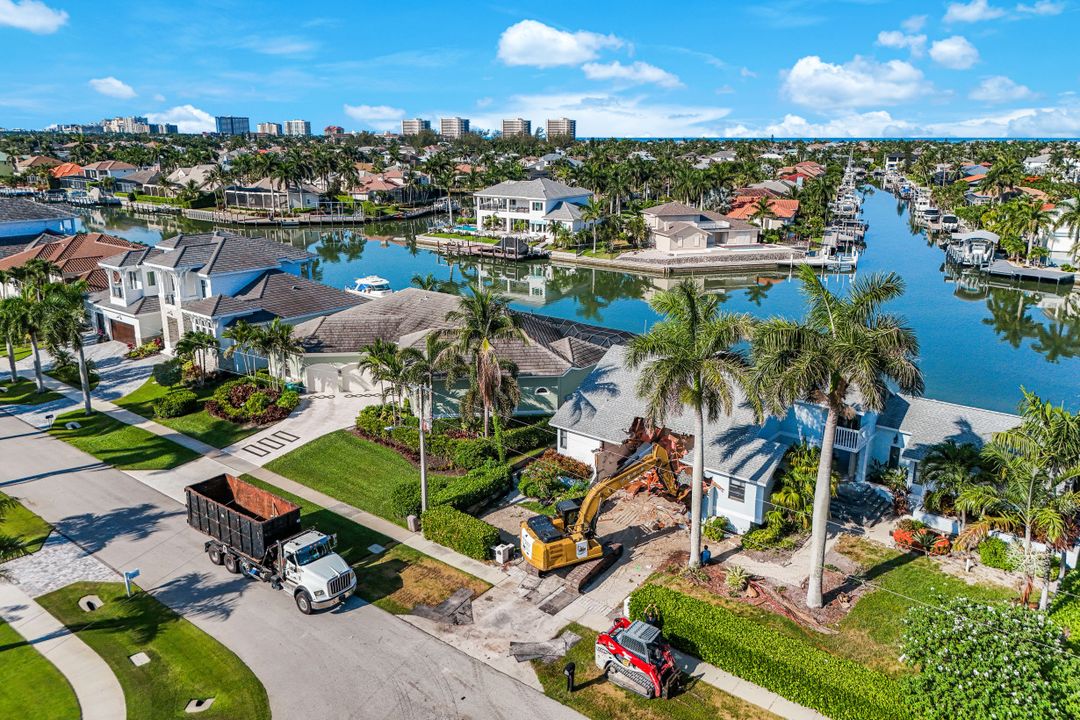 701 Rockport Ct, Marco Island, FL 34145