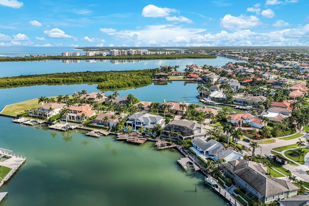 701 Rockport Ct, Marco Island, FL 34145