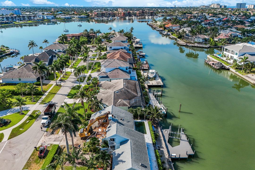 701 Rockport Ct, Marco Island, FL 34145