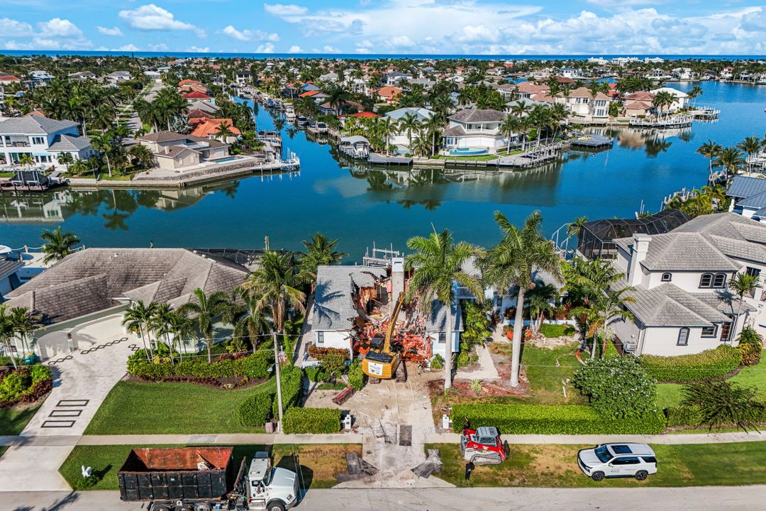701 Rockport Ct, Marco Island, FL 34145