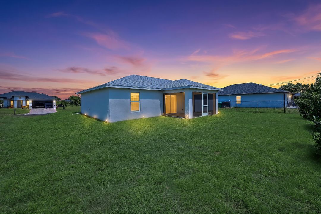 1317 NE 9th Ave, Cape Coral, FL 33909
