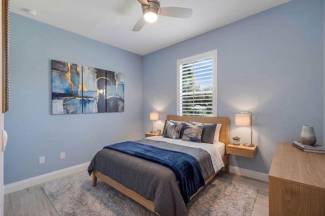 1160 13th St SW, Naples, FL 34117